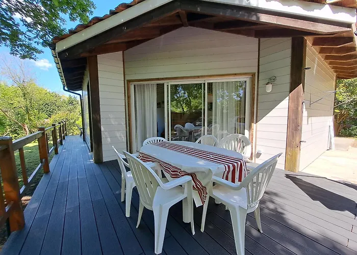 Bois D'ete Saint-Julien-en-Born